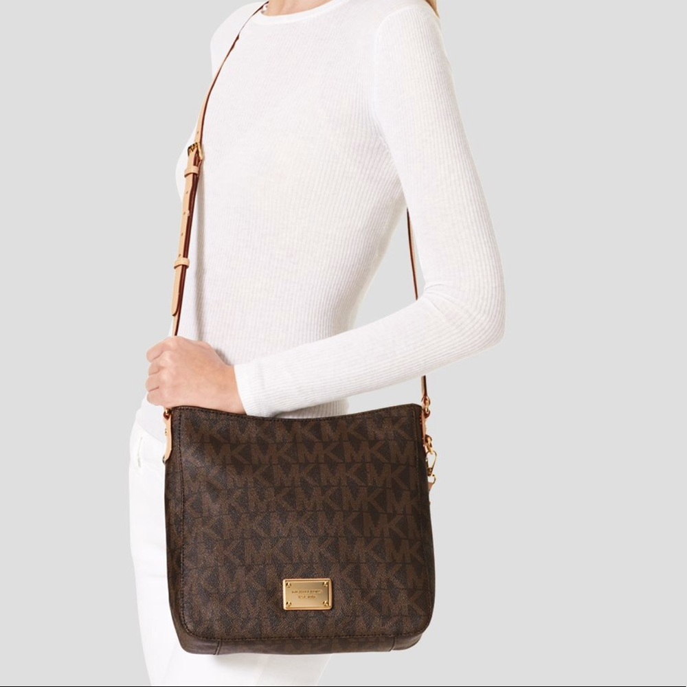 Michael Kors Large Crossbody purse